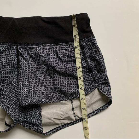 Lululemon Speed Shorts - Picture 7 of 8